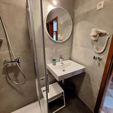 Apartma Apartma Mia, Rosa